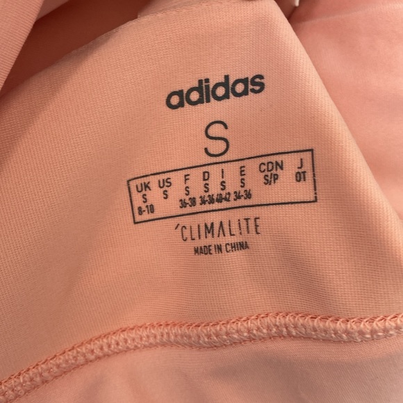 Trendy Adidas pale coral colored sports bra - Picture 4 of 4